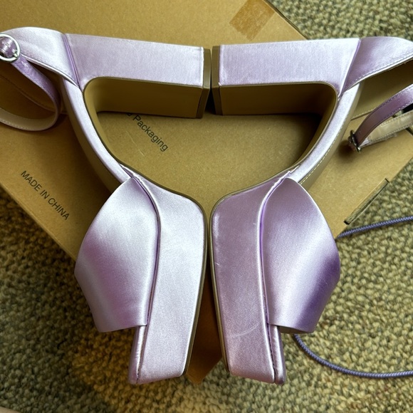 The Drop Women's Hamalie Platform Sandal, Lavender Satin, Size 9 - Picture 9 of 16